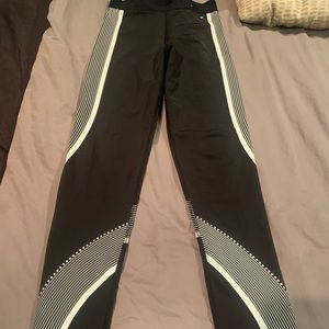 Black and white workout leggings